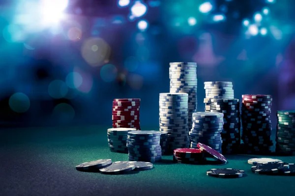 link slot live roulette studio with dealer and wheel